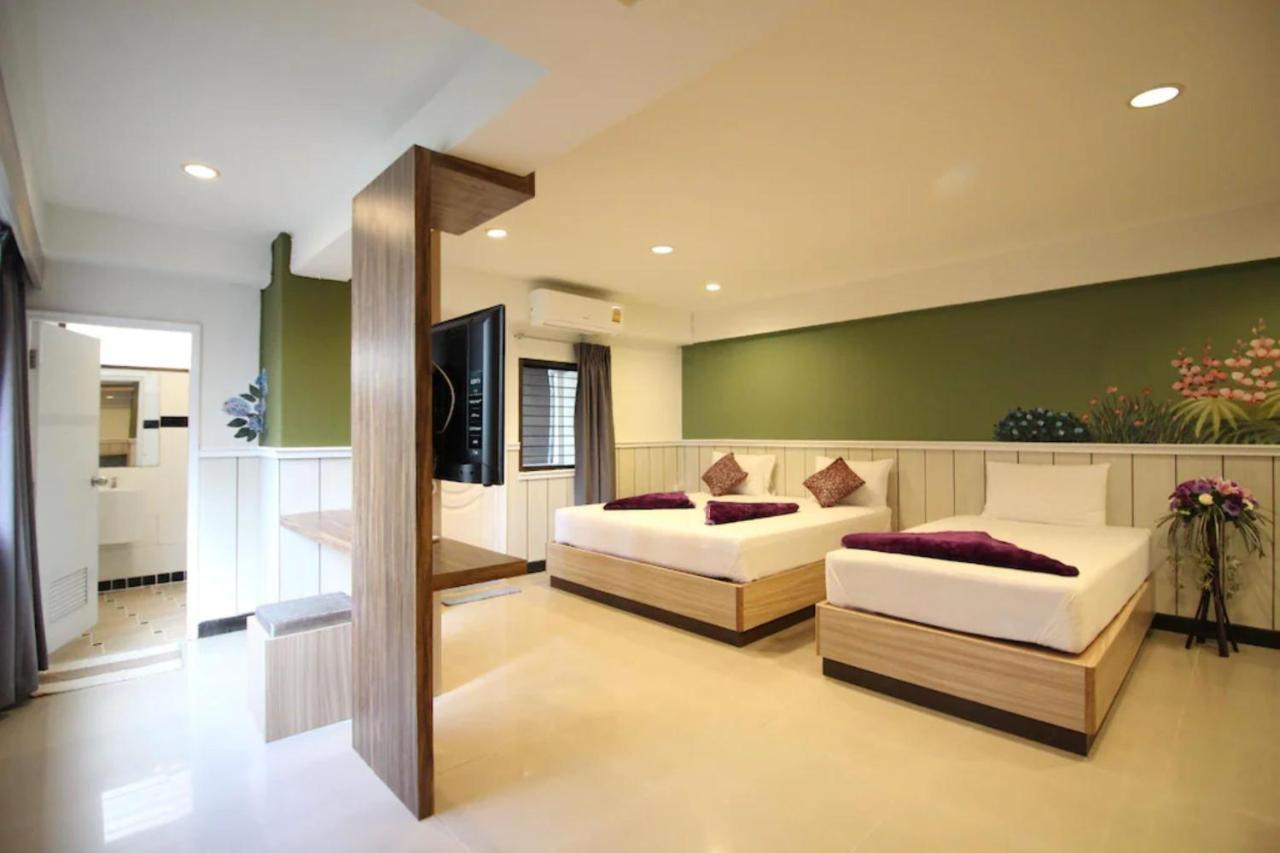 Kaya Place Bangkok Esterno foto